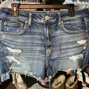 American Eagle Hi Rise Shortie